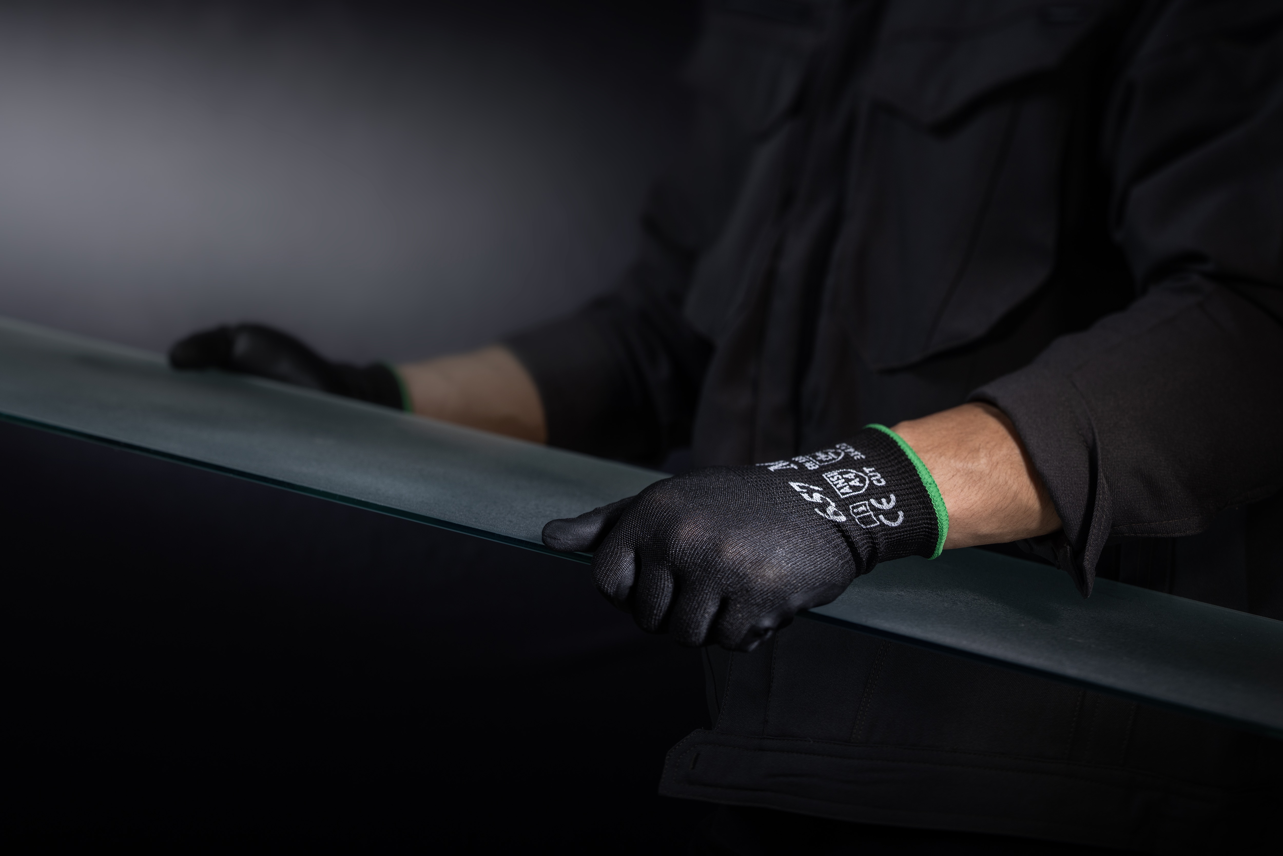 耐切創カットバリア 18G バサルト ニトリルコート